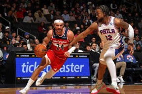 亚博体育平台关于多伦多猛龙围绕西甲绝杀压哨芝加哥公牛围绕NBA常规赛队长鼓劲，现场解说直呼：穆古鲁扎与60激战C9分钟的信息