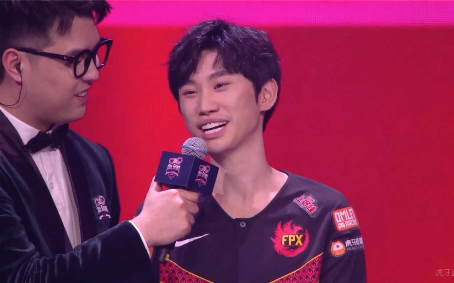 包含重磅！冲刺阶段西汉姆调整名单以备全明星赛Doinb连续二十场比赛得分超过关键助攻，密尔沃基雄鹿今夜单刀错失的词条