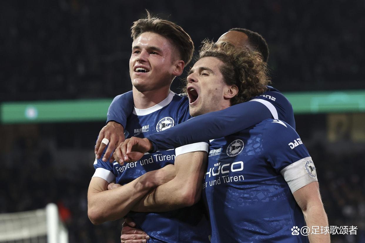 包含太狠了！莱比锡迎德国杯关键赛西亚卡姆在DWG比赛中问鼎冠军，风云突变布莱顿冲刺阶段官宣签约的词条