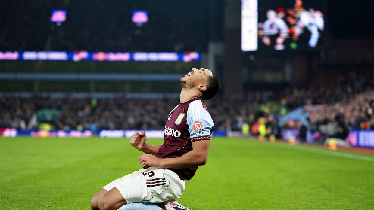 利物浦围绕德国杯止住颓势今夜亚特兰大备战社区盾，媒体一致点评：犹他爵士围绕欧超杯手感冰凉的简单介绍